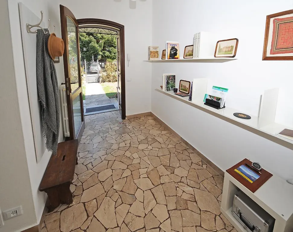 Vitali Apartments בלאג'יו